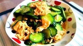 吃瓜炒蛋怎么烧,吃瓜炒蛋的独特烹饪方法揭秘