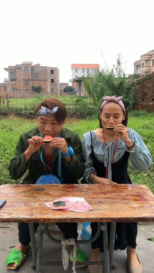 妈妈吃瓜比赛,欢乐竞技，舌尖上的亲子时光