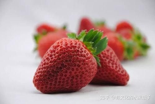 吃颗草莓瓜,甜蜜诱惑，舌尖上的夏日风情