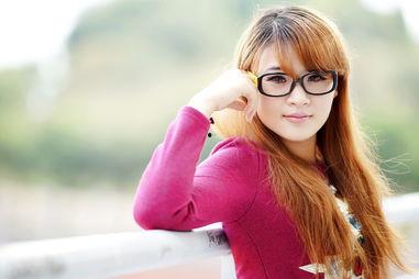 眼镜妹每日吃瓜,揭秘娱乐圈幕后故事