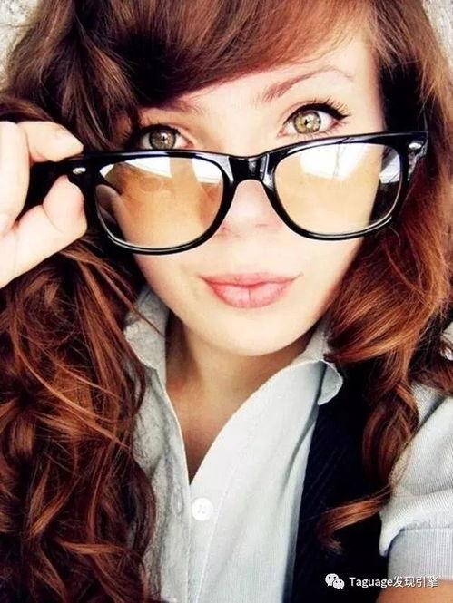 眼镜妹每日吃瓜,揭秘娱乐圈幕后故事