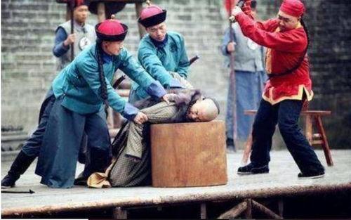 砍头杀人吃瓜搞笑,一场荒诞幽默的人性演绎