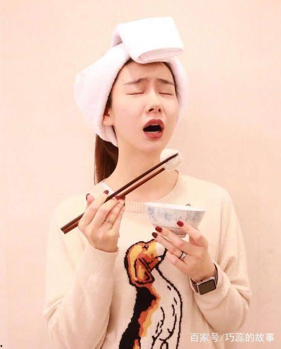 唐代仕女吃瓜,瓜香四溢的闲适时光