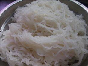 炒米粉吃瓜,夏日消暑美食新体验