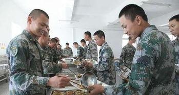 军人快速吃瓜,军人高效吃瓜新风尚