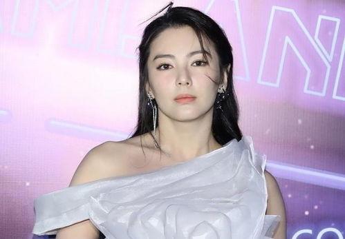 宋茜全程吃瓜,揭秘娱乐圈幕后真相