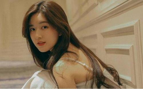 宋茜全程吃瓜,揭秘娱乐圈幕后真相