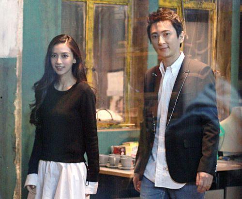 吃瓜直播新郎,婚礼现场变“吃瓜大会”